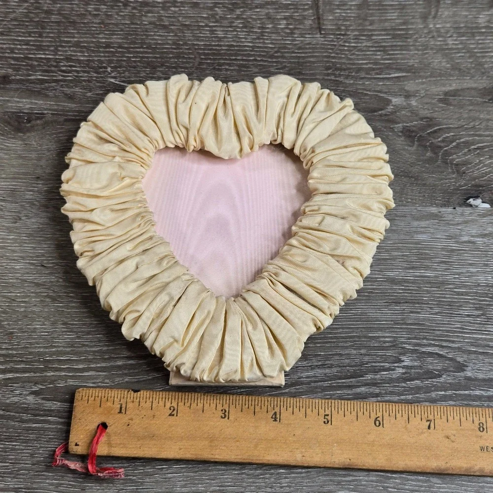 Vintage Cream Satin Ruched Heart Shaped Tabletop Picture Frame Boudoir Decor 7x5